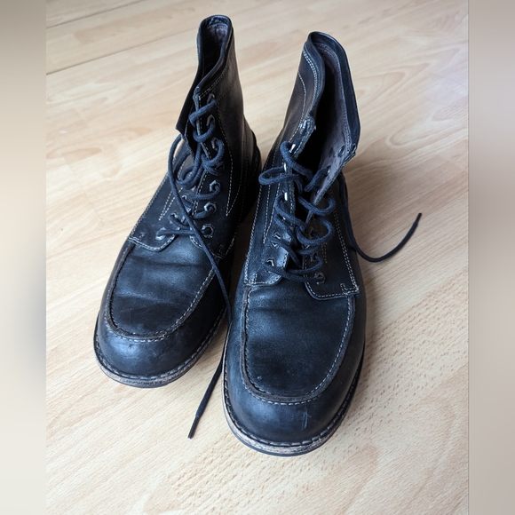 Banana Republic Men's Leather Combat Boot - Picture 1 of 5